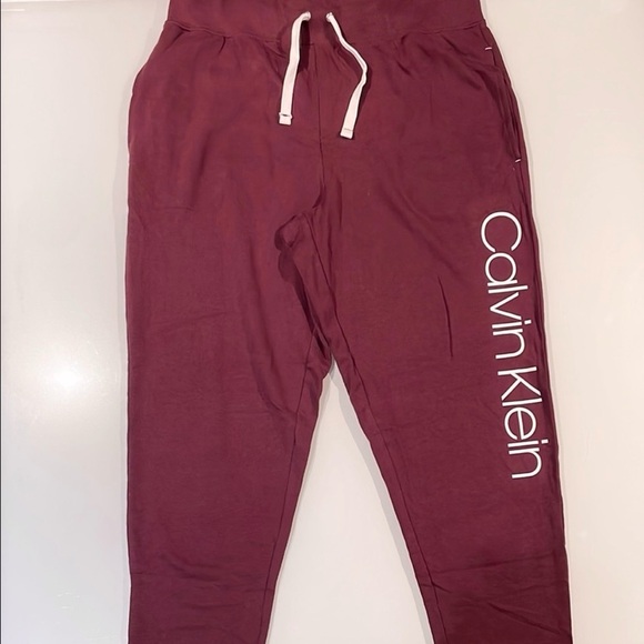 *NEW* Calvin Klein Maroon French
Terry Joggers / Sweatpants - Picture 10 of 11